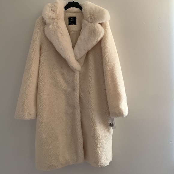 NY&CO COAT, TEDDY, FAUX FUR, SIZE L/XL - Picture 2 of 10